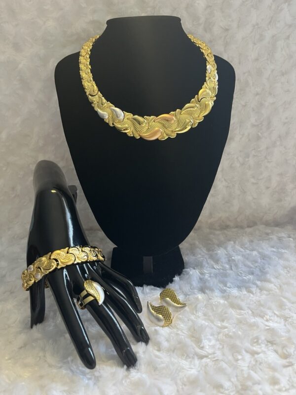 Nubia Regal Set 002